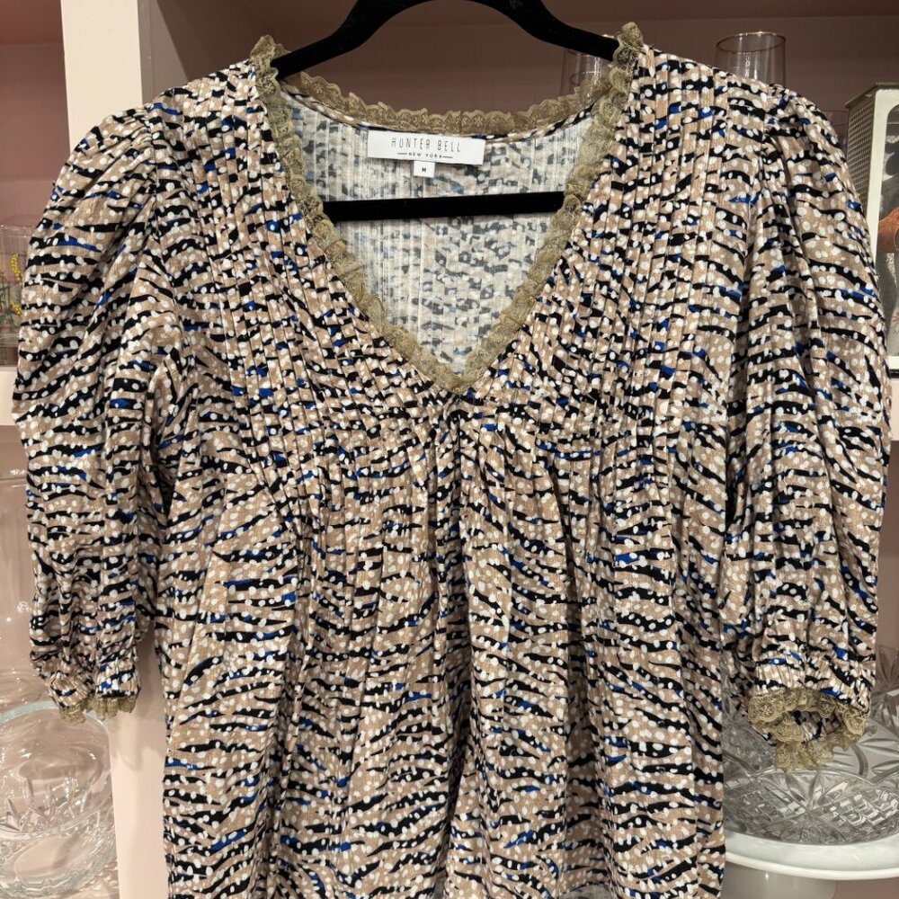 Hunter Bell Mia Top in Snowy Animal - Picture 2 of 4